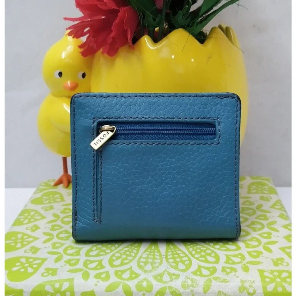 Fossil Blue Leather Credit Card ID Window Bifold Square Wallet